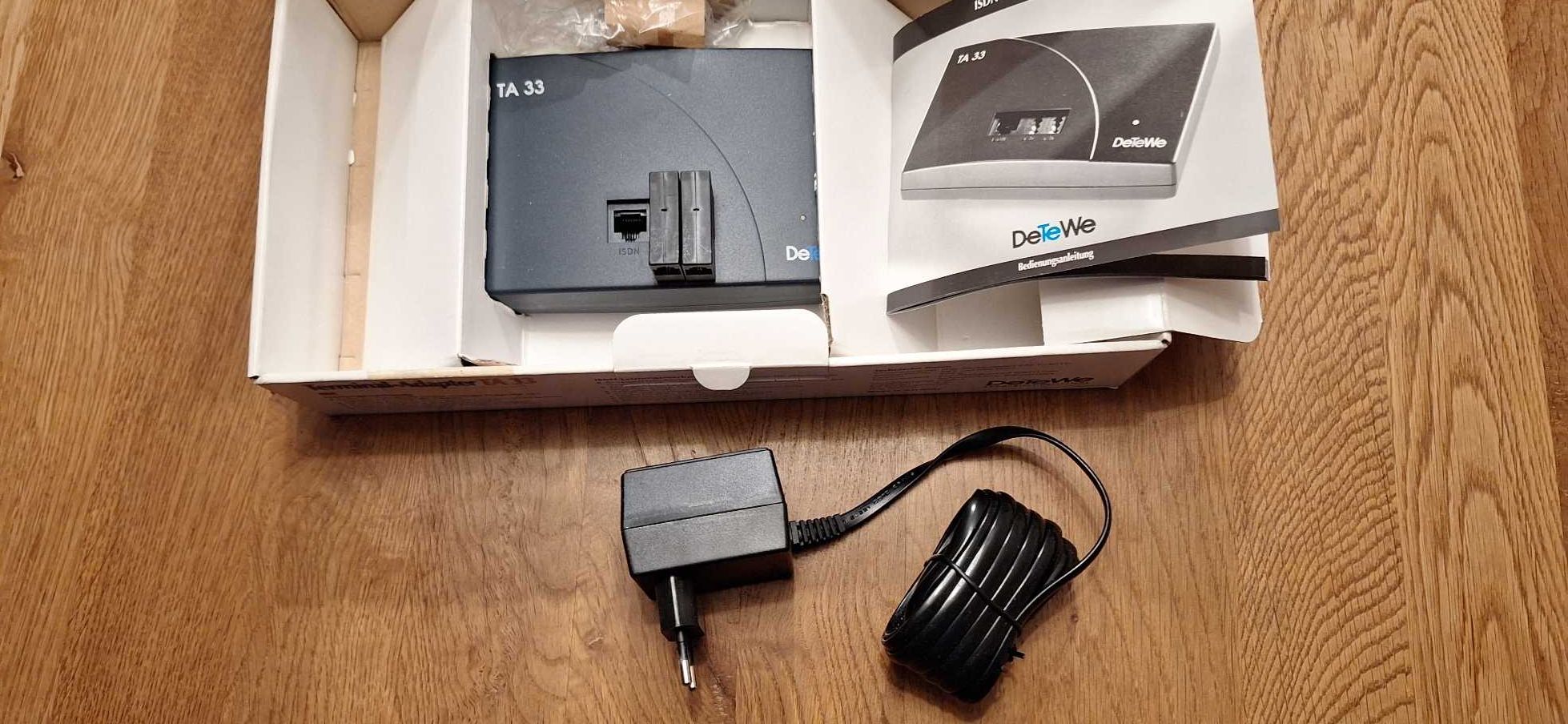 Terminal Adapter ISDN NT1 DeTeWe TA33 - nie używany