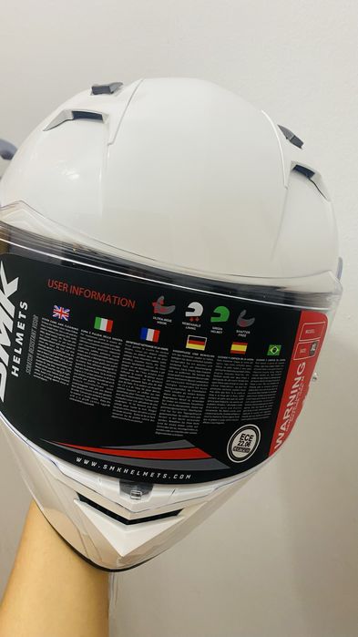 Vendo capacete novo na caixa