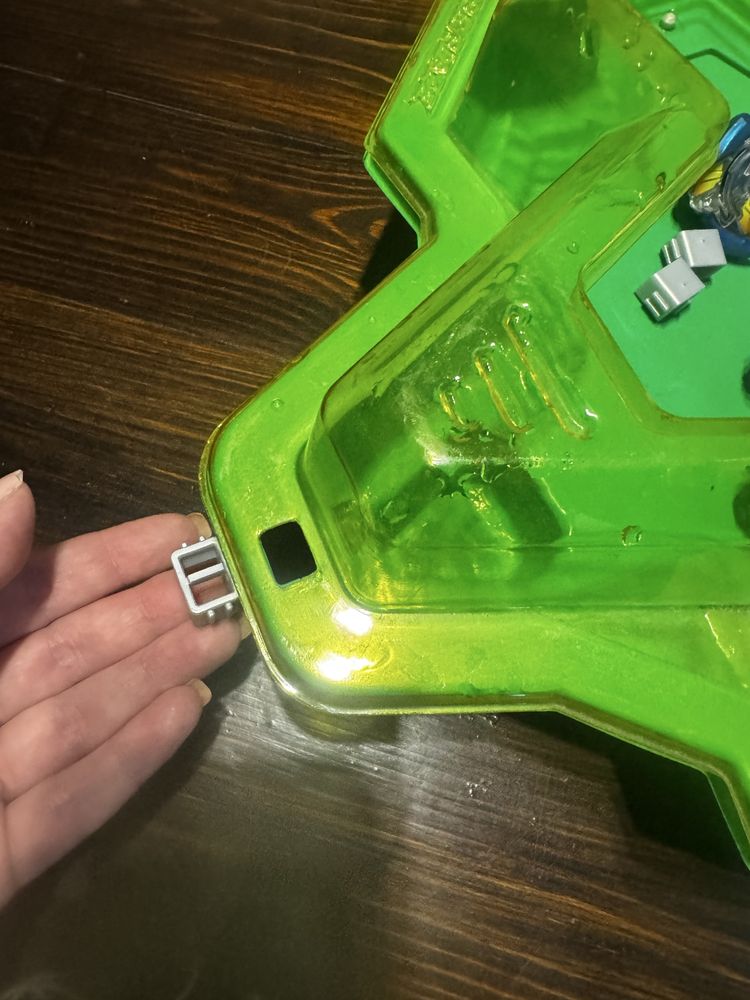 Набір арена та 2  beyblade Hasbro оригінал