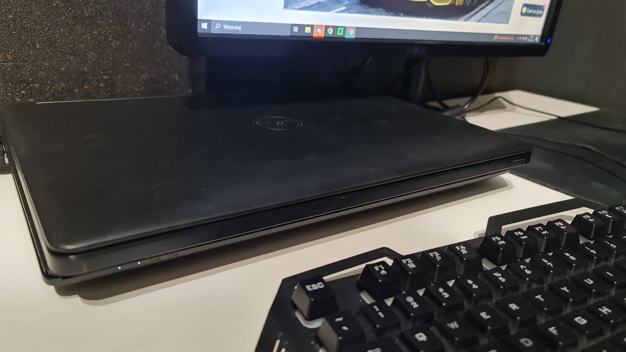 Laptop Dell Latitude E5550 i5 z zew. Monitorem Dell