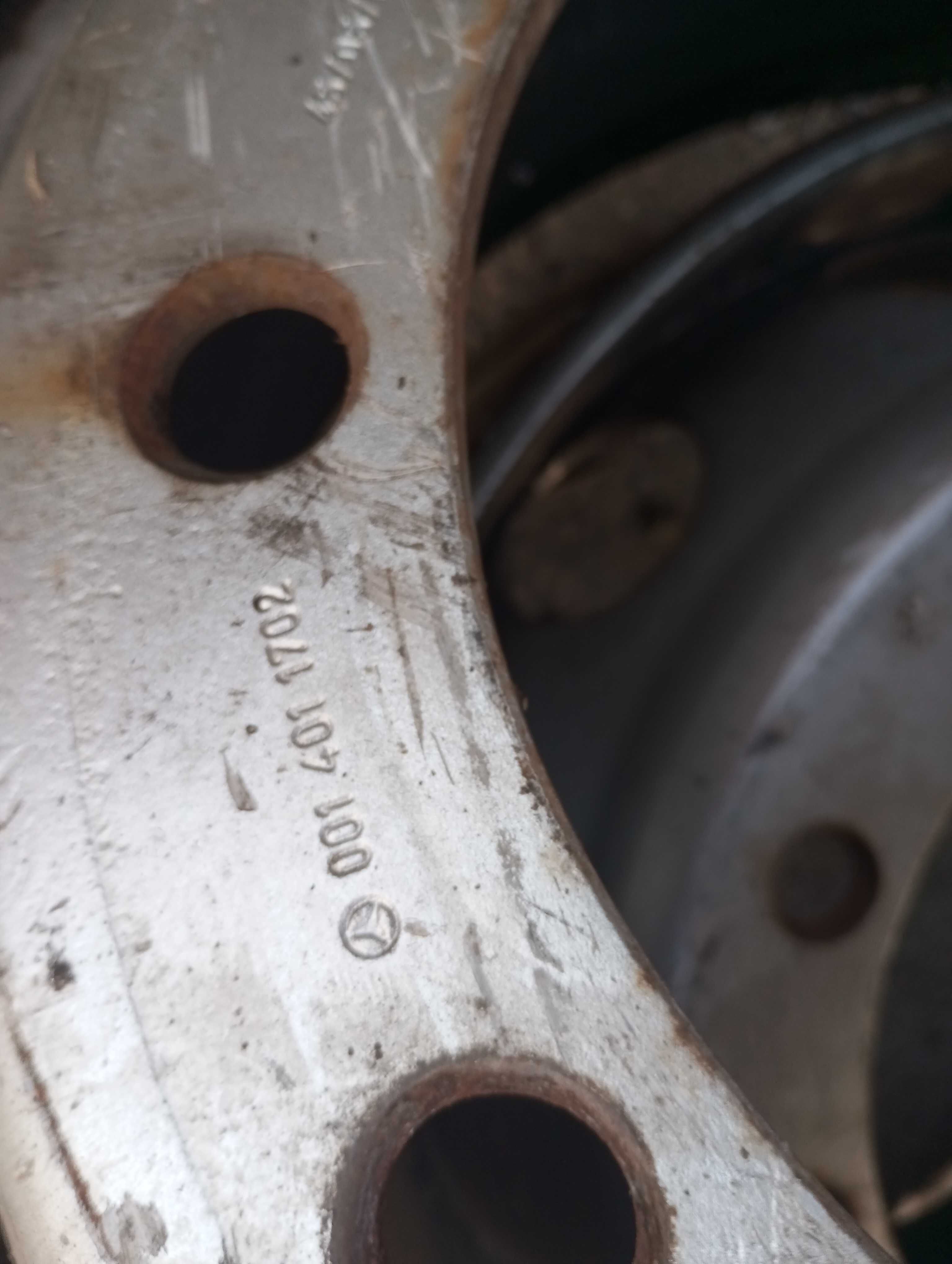 felgi stalowe 22.5 x7,5 autobus ciężarowe 22.5 cala 16 sztuk