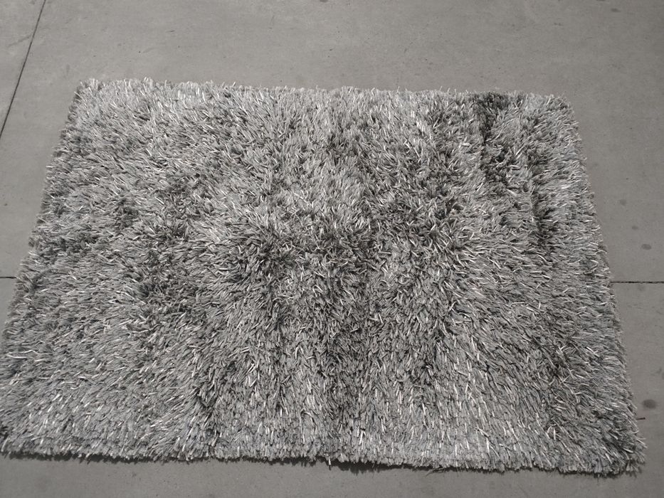 Vendo tapete cinzento