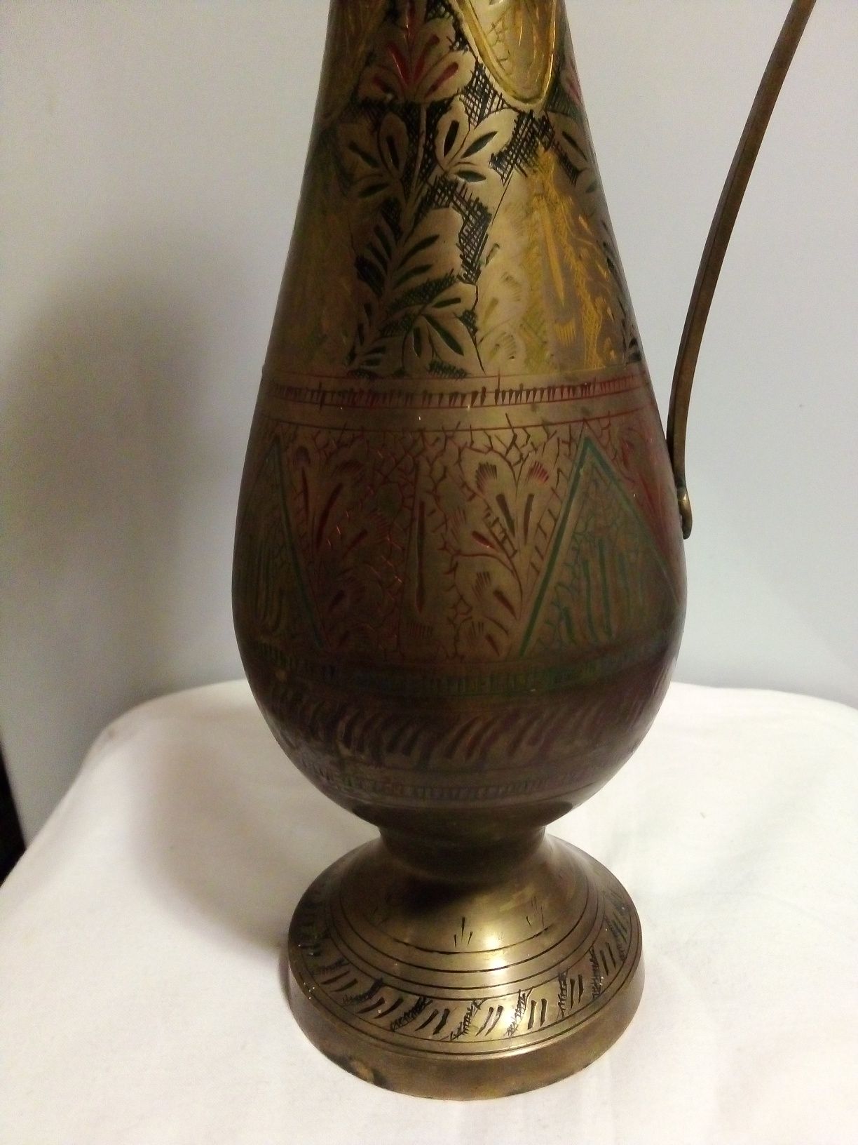 Индийская ваза из латуни
