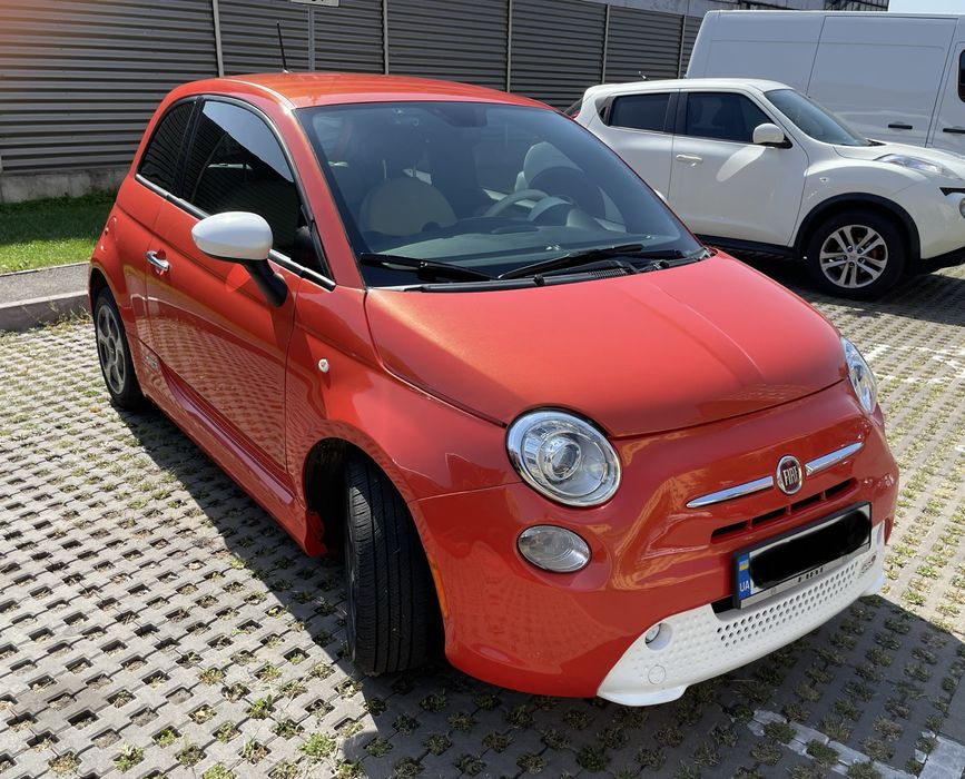 Продам Fiat 500e 2017