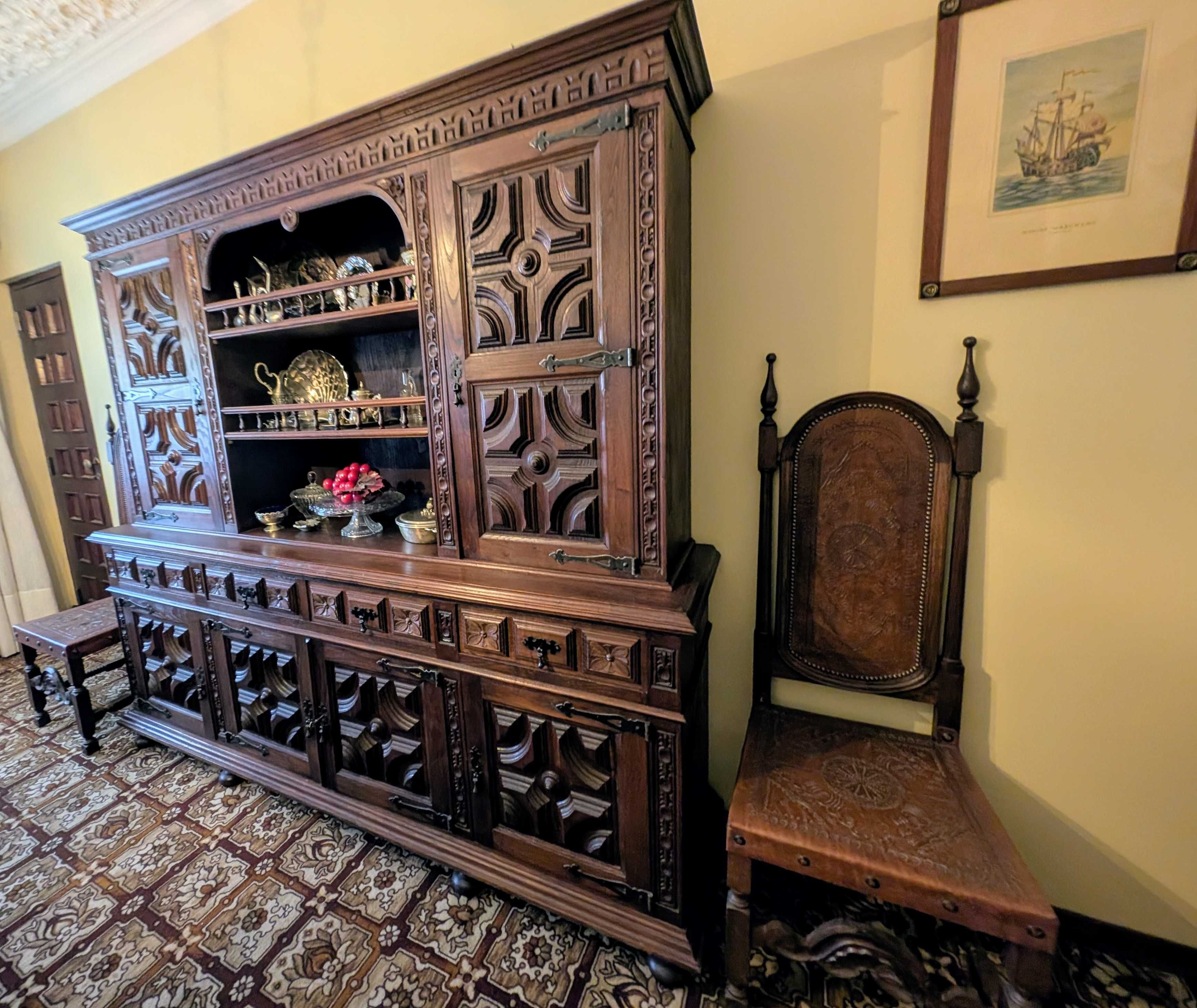 Mobília de Sala de Jantar Estilo Século XVII