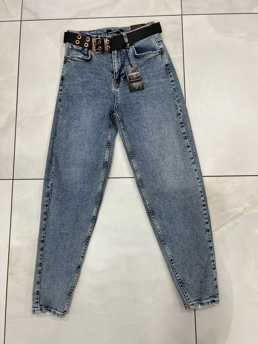 Продам джинси Мом нові з біркою