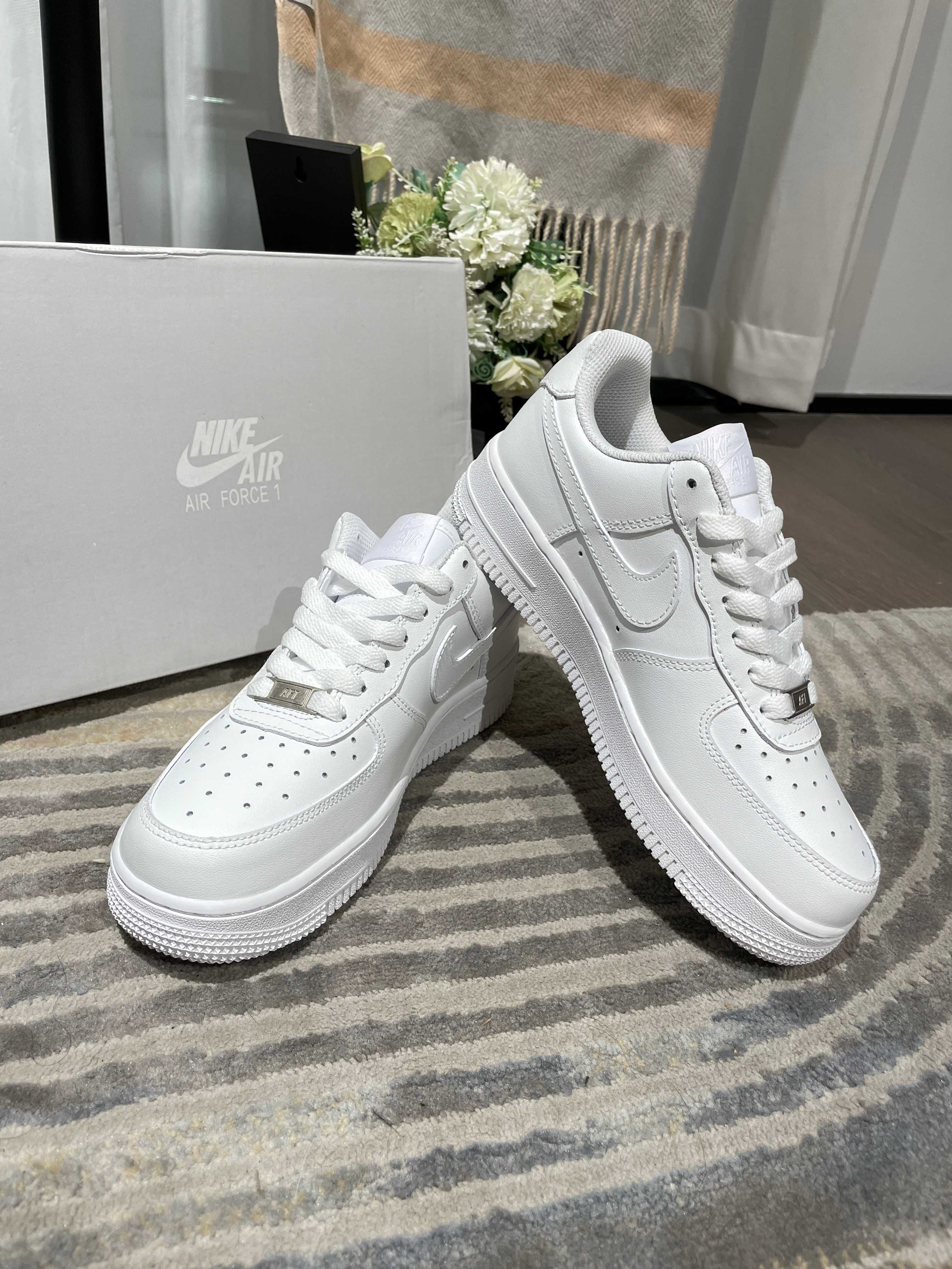 Buty meskie Air_Force 1 Low_Nike_White EU.43