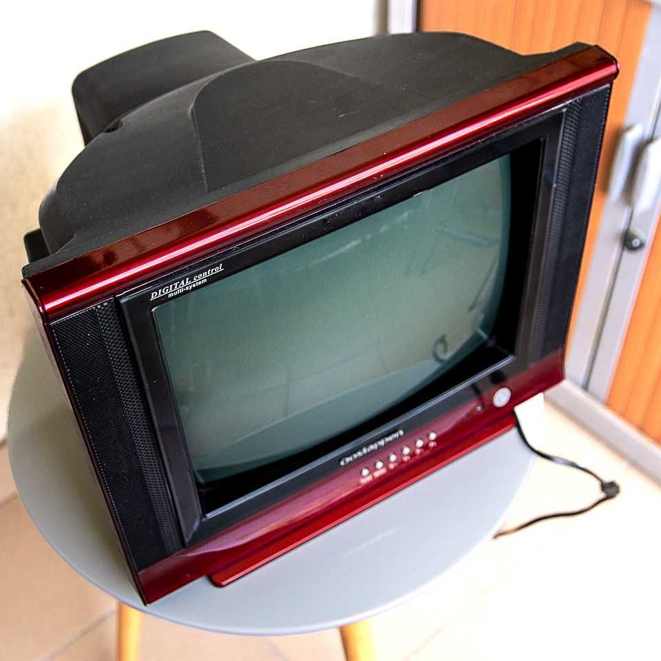 kultowy telewizor kineskopowy KOLOR 14'  retro lata 90 camper