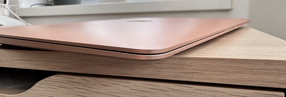 MacBook Air 13” M1 • 2020 • Różowy • 8GB RAM • 256GB SSD