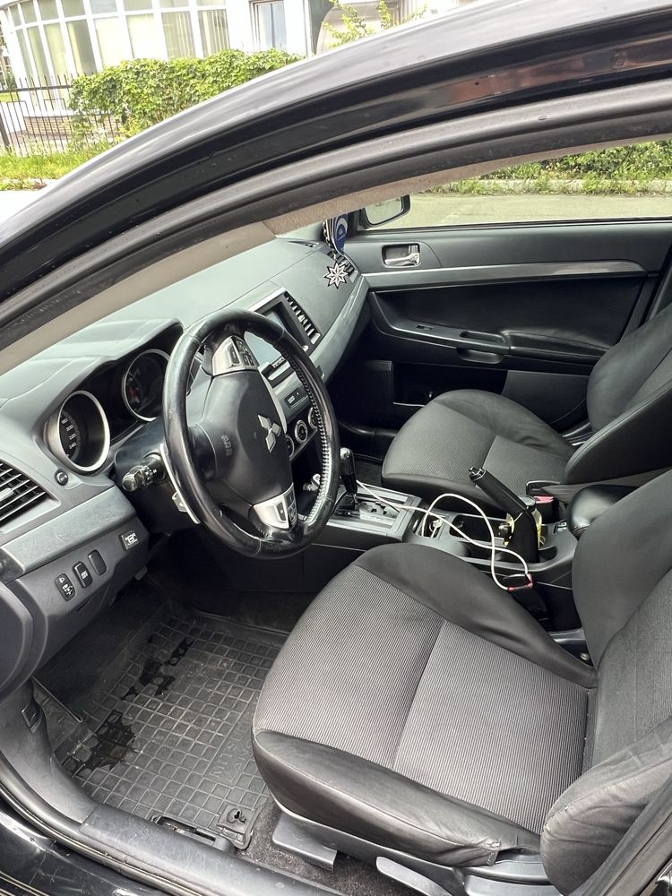 Mitsubishi lancer x 2.0 газбенз