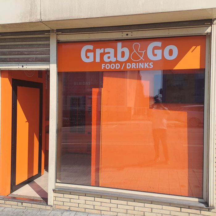 Trespasse loja Grab & Go 24 horas - Vending