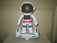 Интерактивный, музыкальный робот космонавт