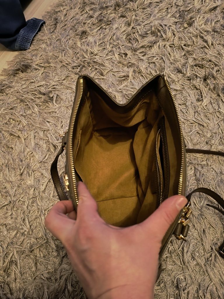 Torebka Gucci na pasku