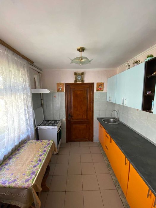 Продаж будинку 57 кв. м, з ділянкою 10 соток, 3 кімнати. с.Тарасівка