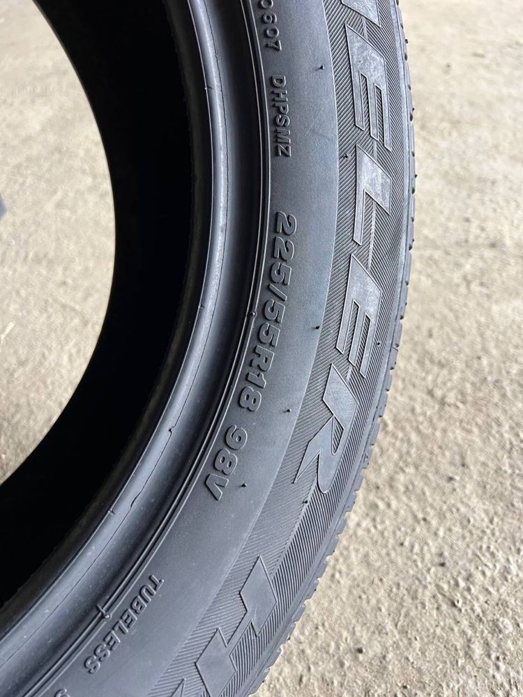 Шини Bridgestone 225/55 r18 комплект 4 шт.  Літо  (01)