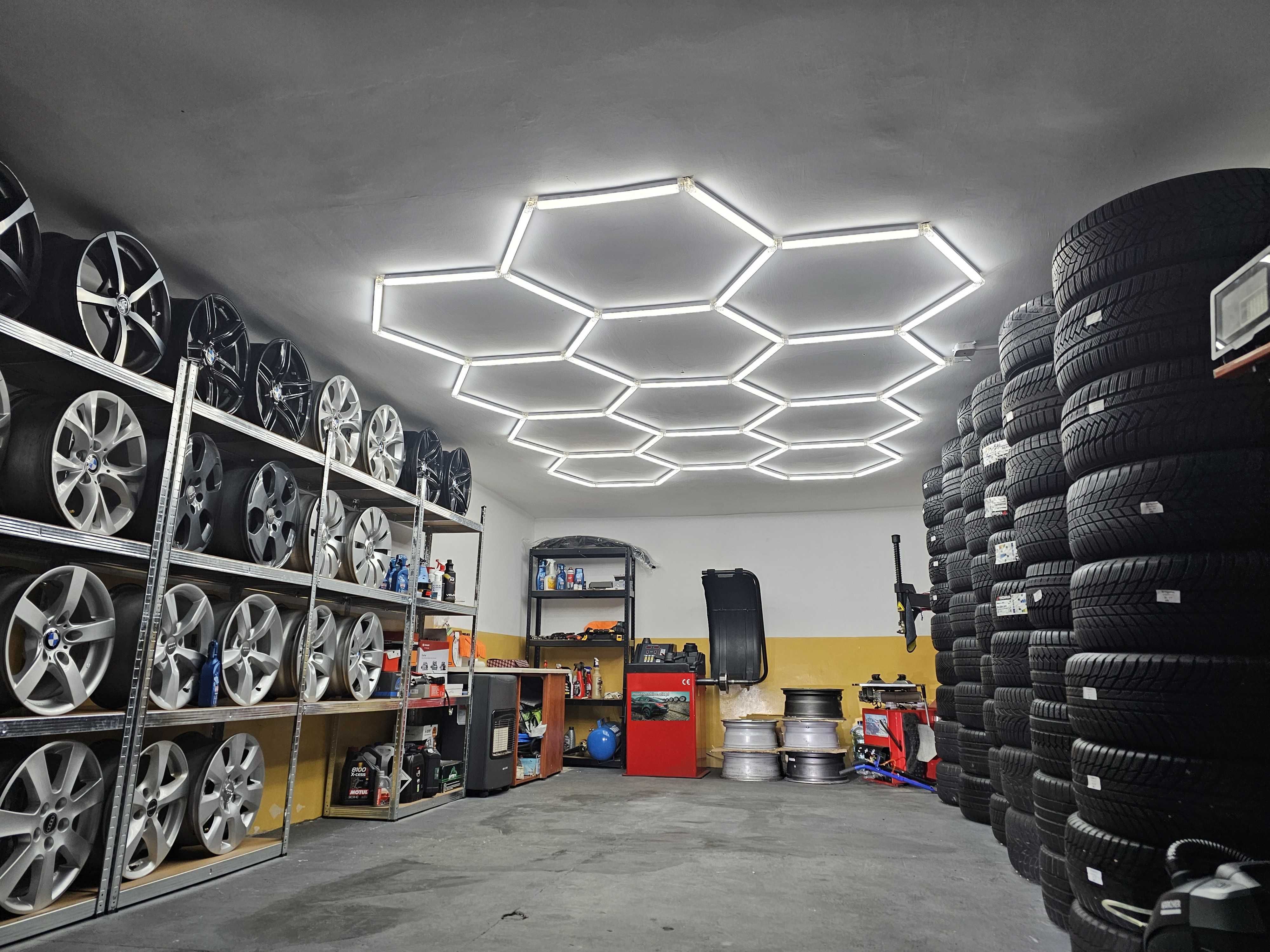 Lampa LED do garażu Plastry miodu 242 x 378cm 6500K