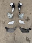 Zawias wspornik mocowanie blotnika zderzaka Renault Master IV 2.3 19-
