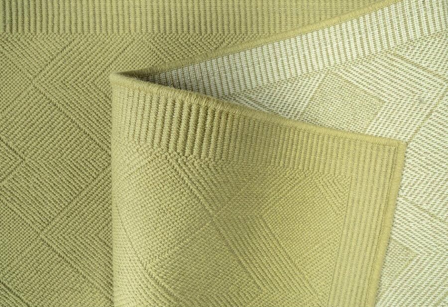 Продається шерстяний килим на підлогу