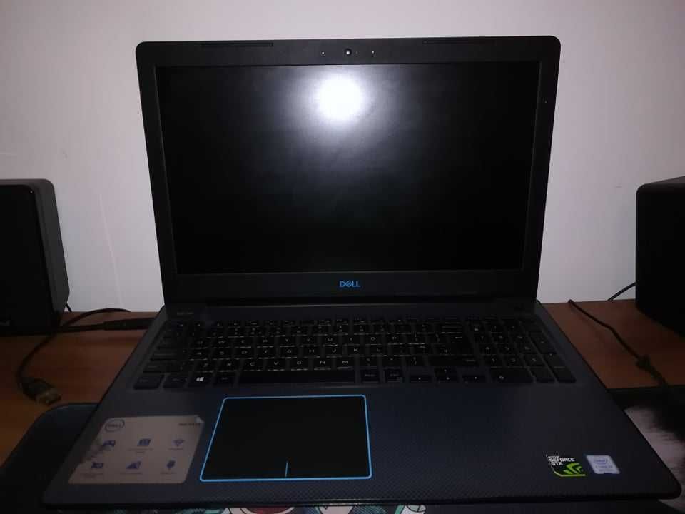 Laptop Dell 15 3579 intel core i7, NVIDIA GTX 1050Ti