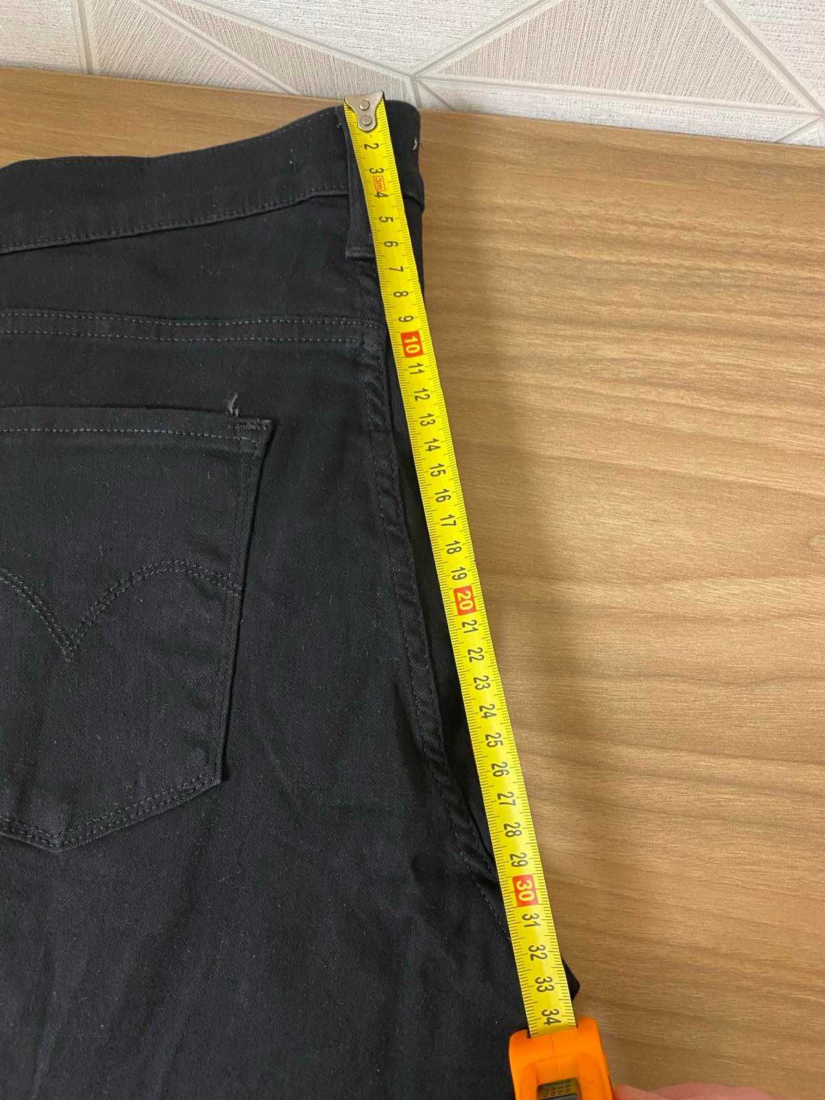 Джинси Levi's жіночі W30L32