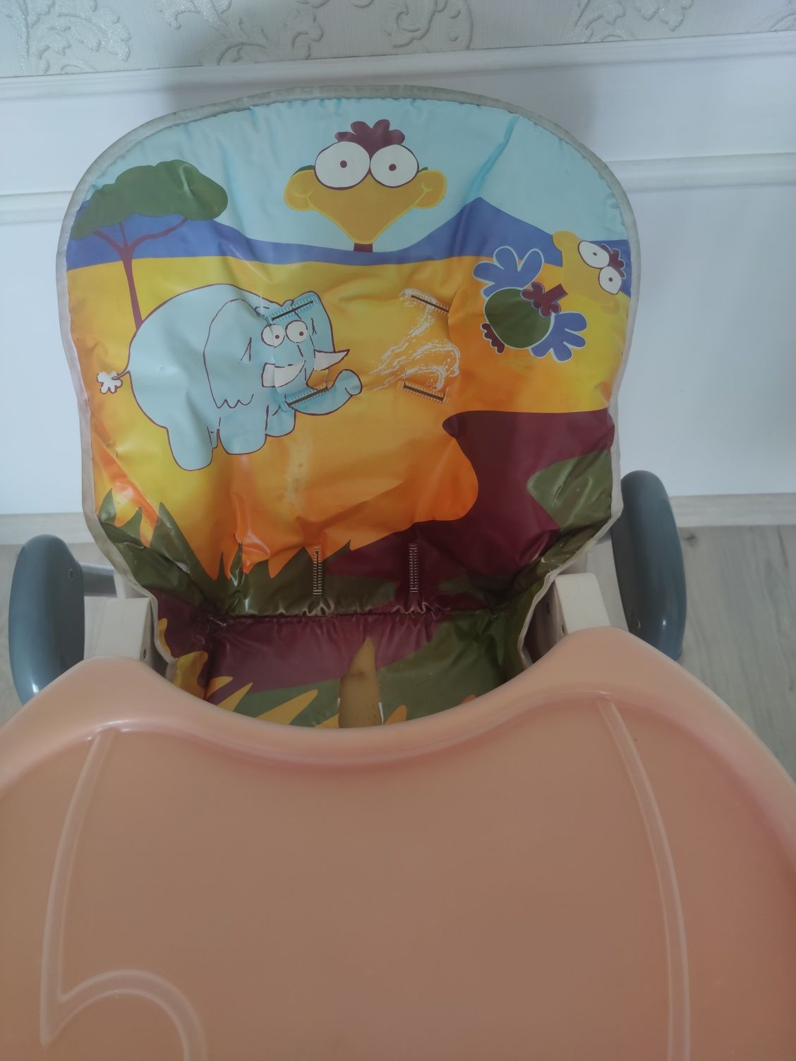 Крісло для годування