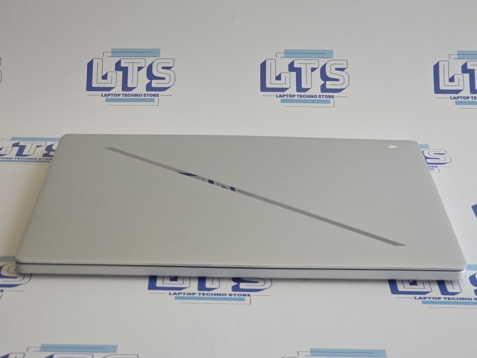 Asus rog zephyrus G16 2.5k OLED 240hz R9/ram16/ssd-1Tb rtx4060