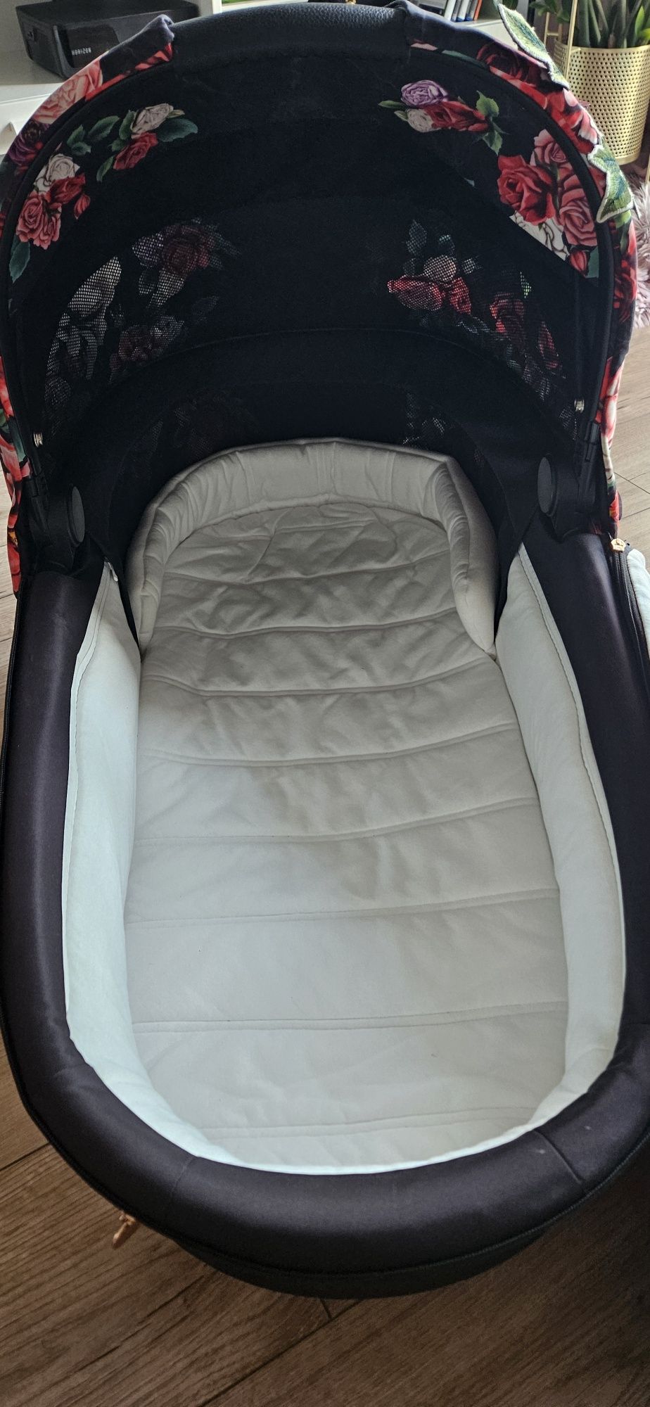 Gondola Cybex Priam 4.0 Blossom luksus i komfort dla Twojego maluszka