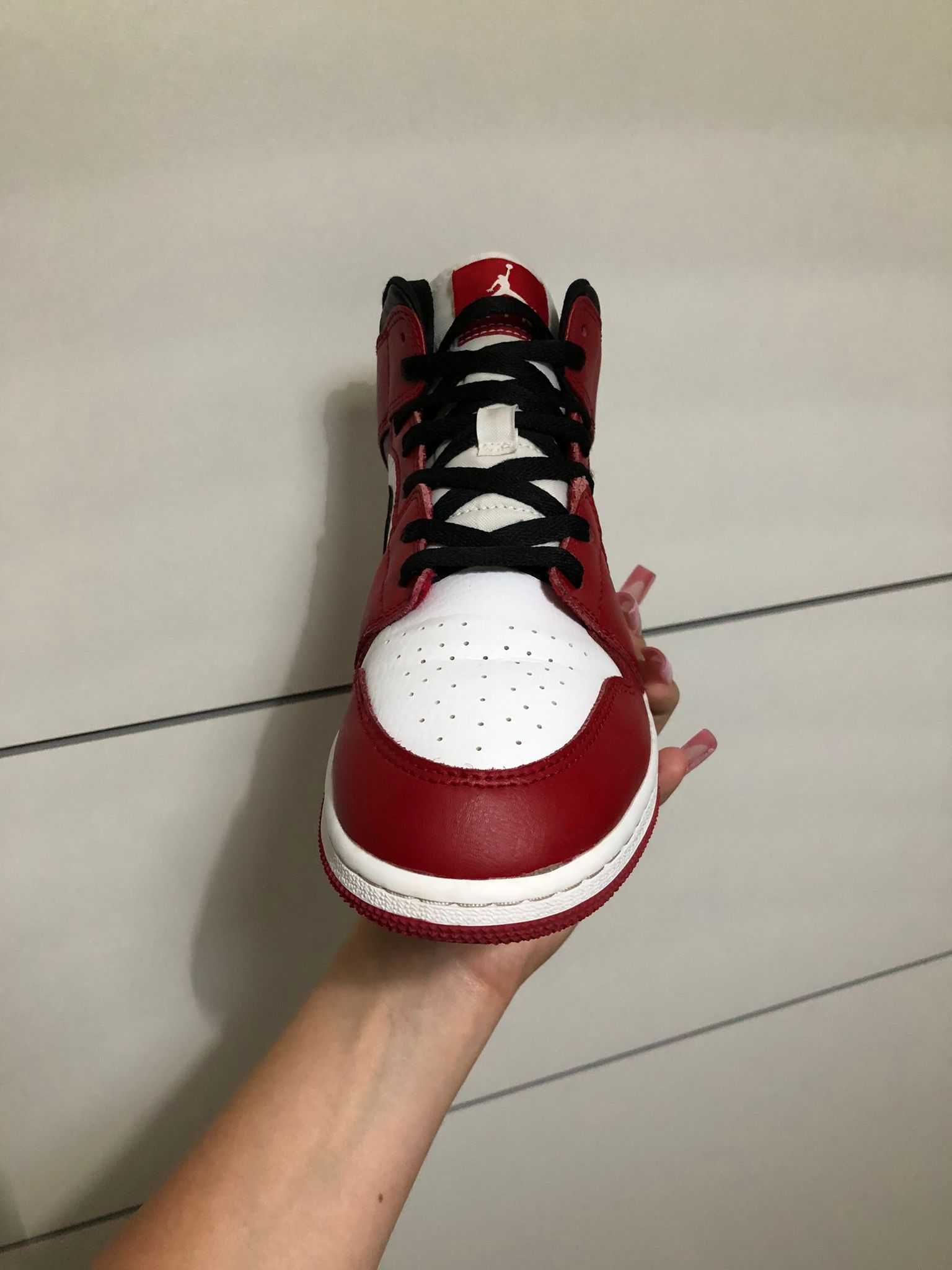 Air Jordan 1 Mid Chicago 2020 GS