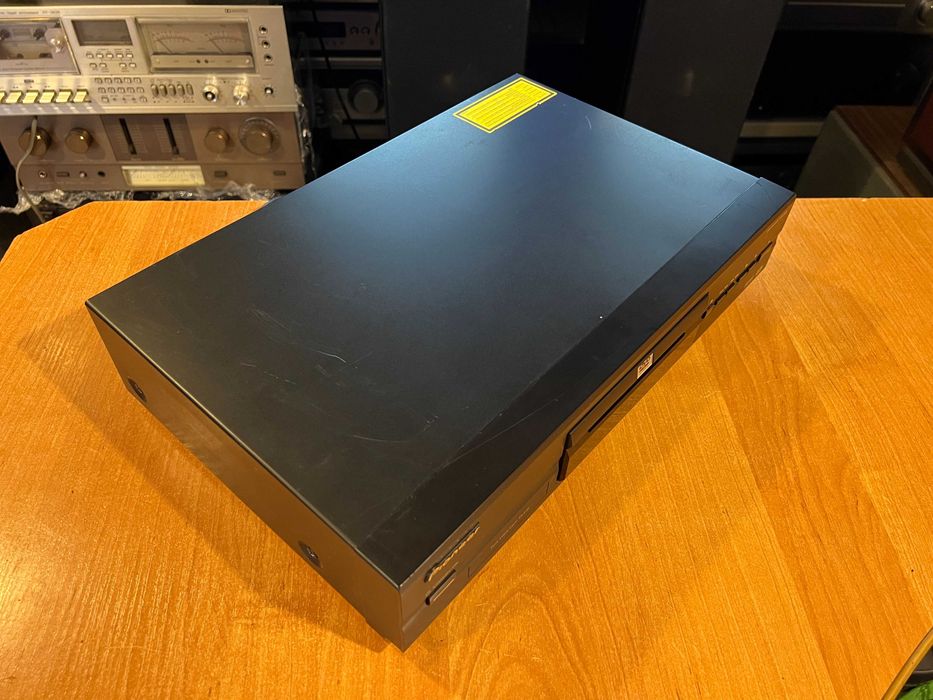 Odtwarzacz płyt CD/DVD Pioneer DV-343 Audio Room