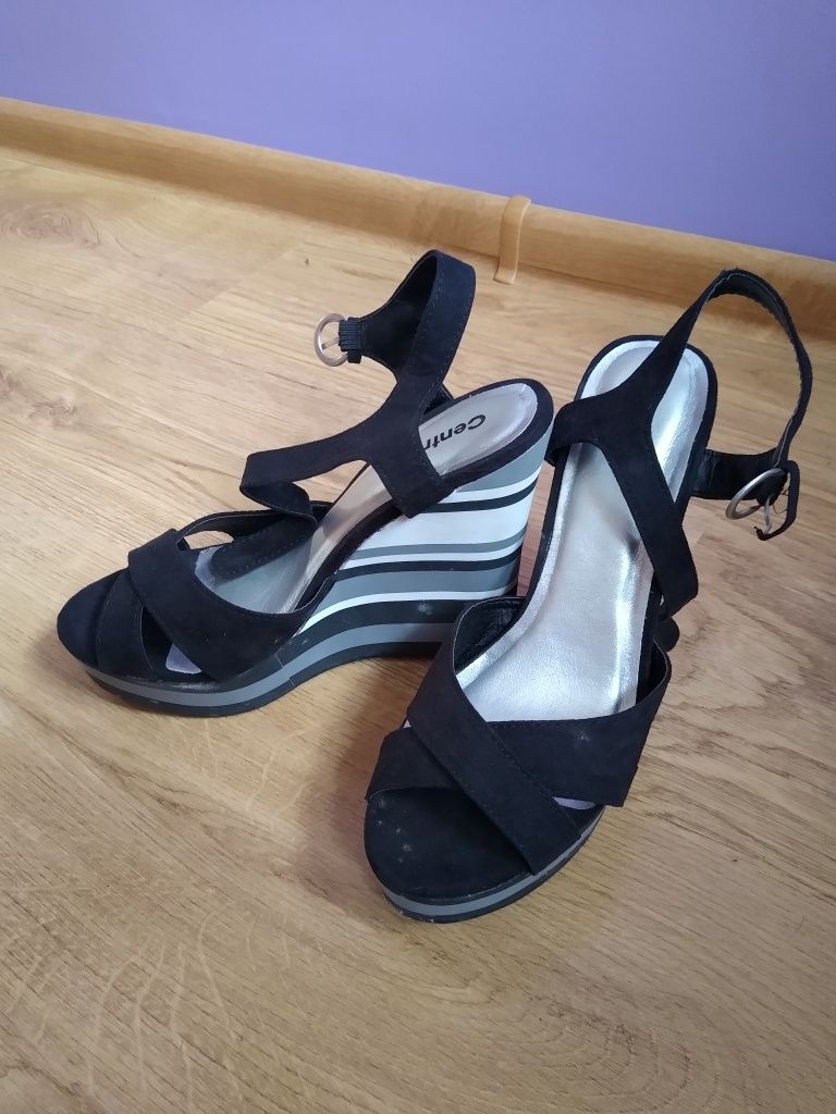 Buty koturny roz. 39
