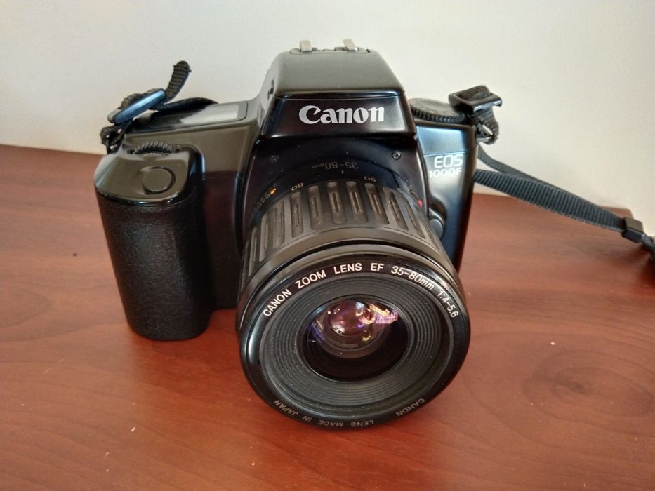 Aparat fotograficzny CANON EOS 1000 F