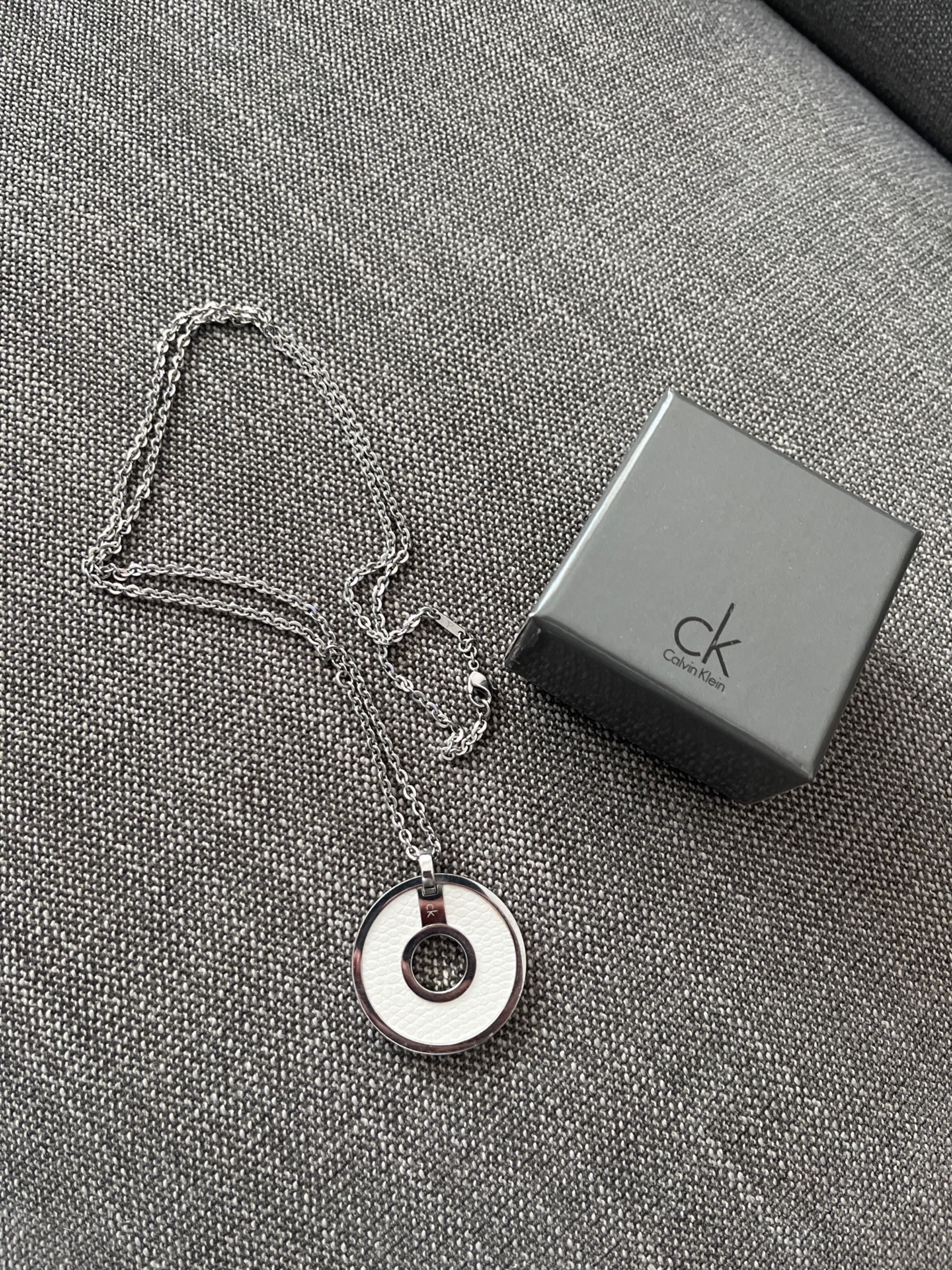 Colar comprido Calvin Klein