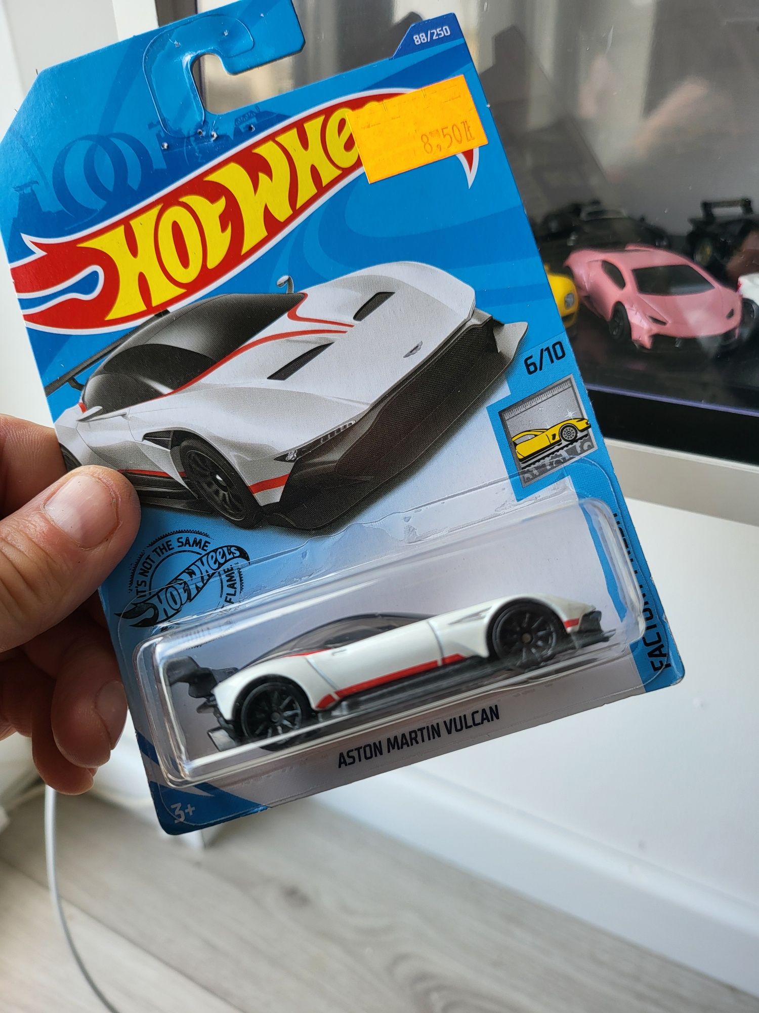 hot wheels aston martin vulcan