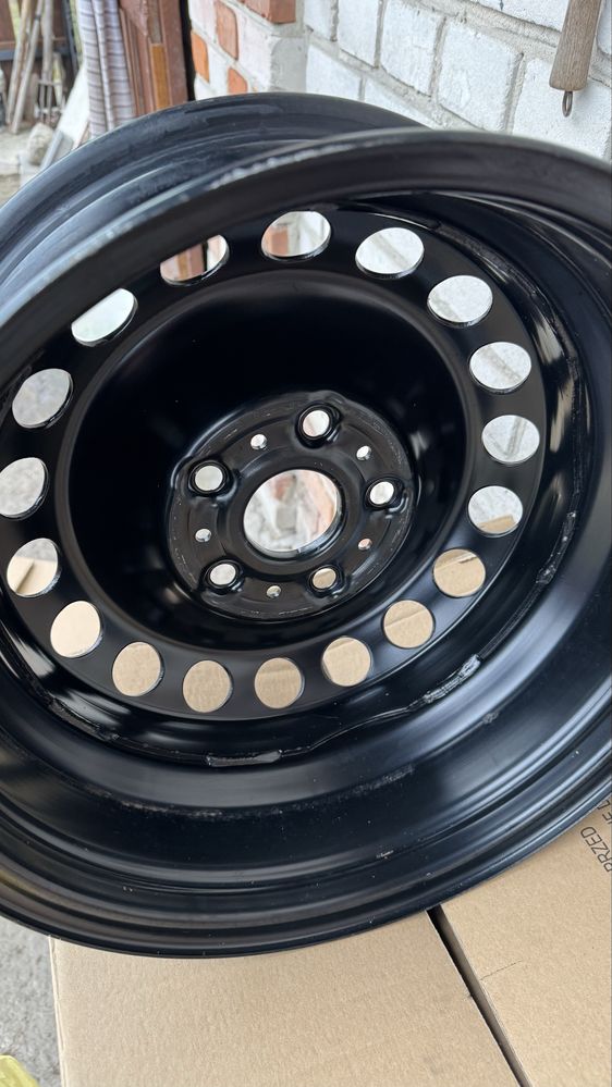 Felgi R15 orginalne VW roczne