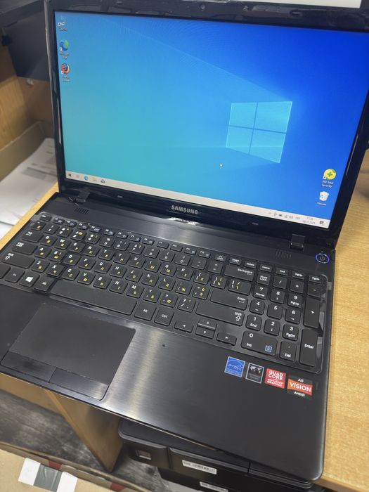 Ноутбук samsung np 365