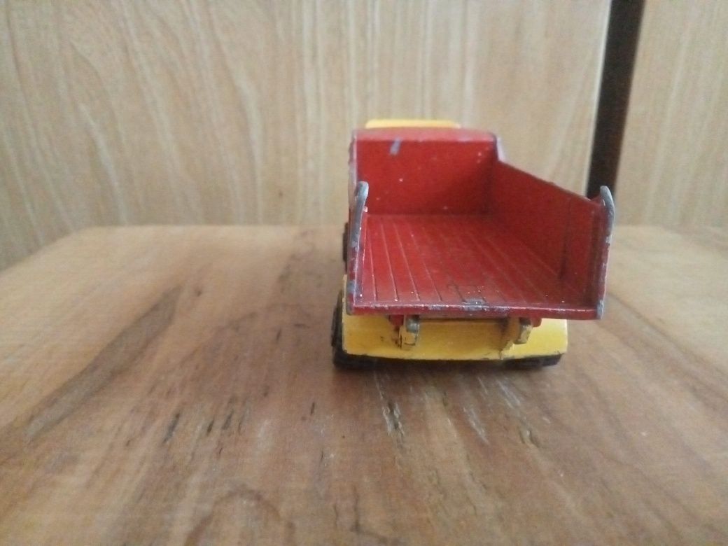 matchbox super kings k37/2  wywrotka.
