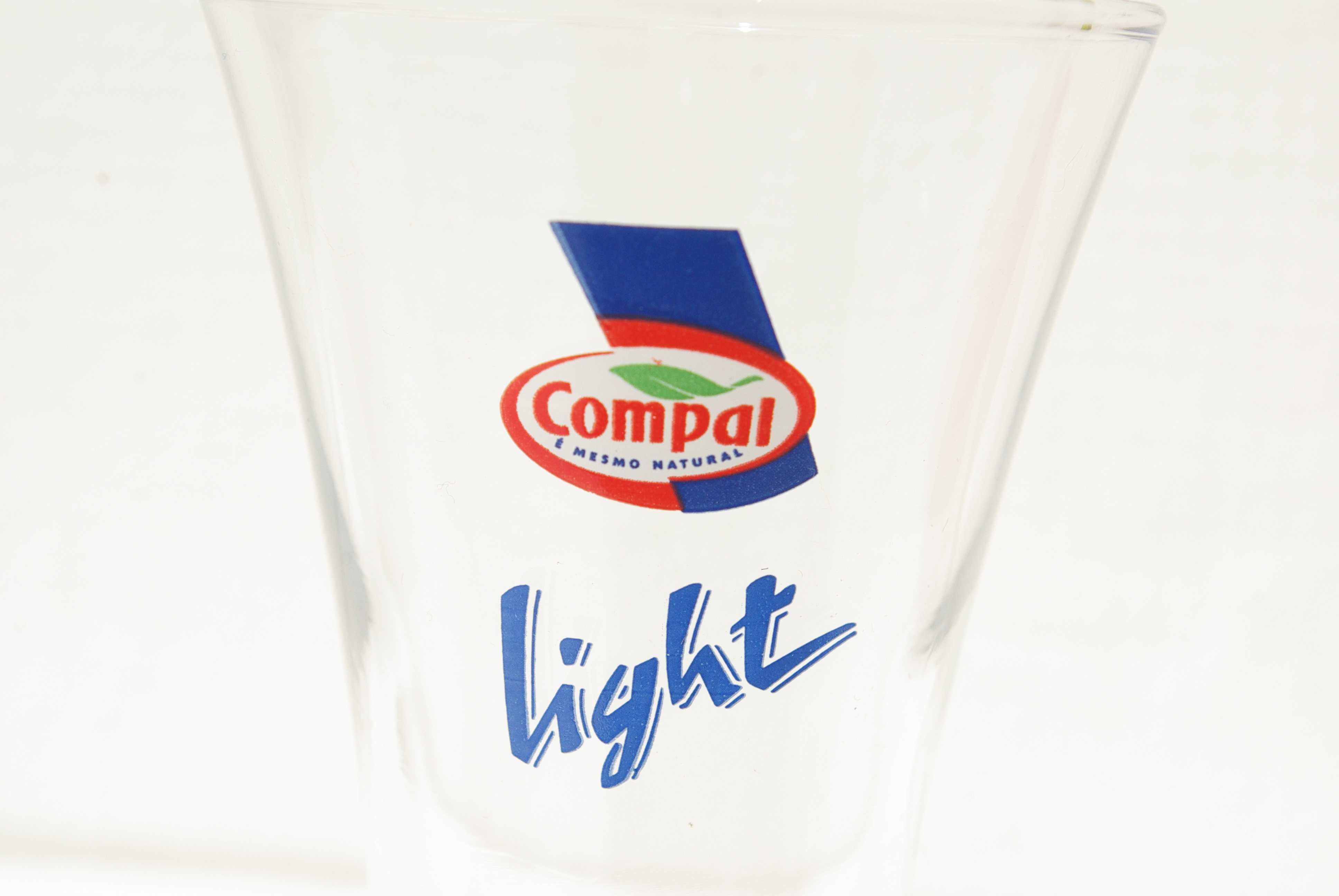 Copo Compal Light.