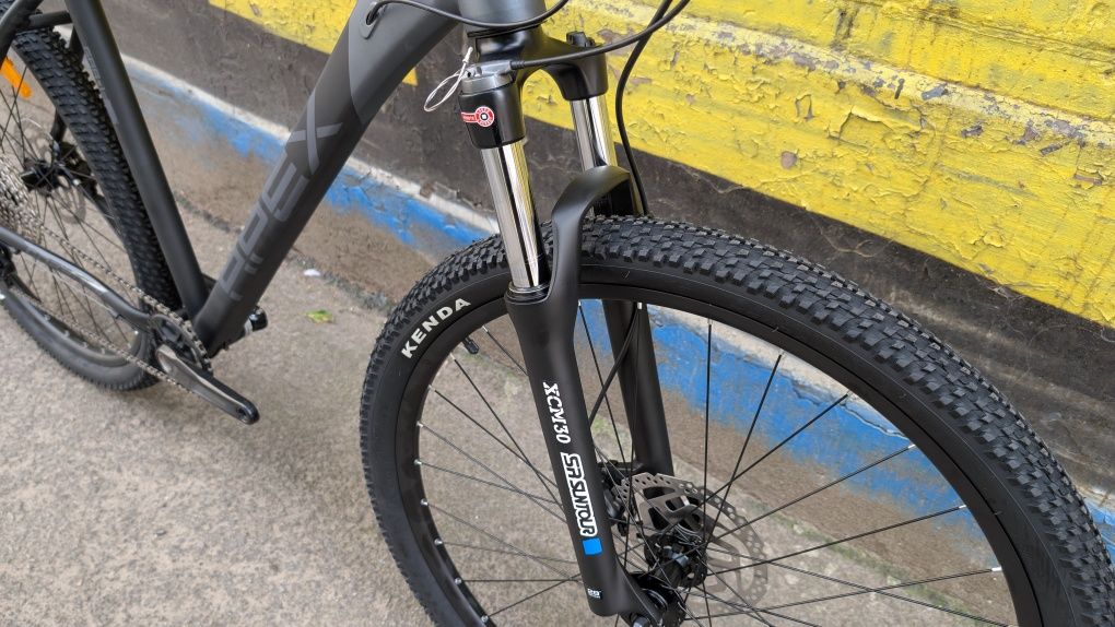 ВВелосипед  "APEX"рама алюминиевая 21 Shimano Deore`