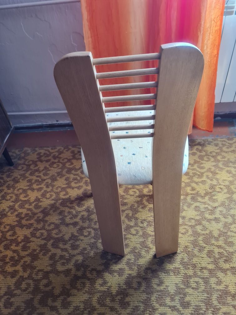 4 krzesła, komplet, zadbane, do jadalni