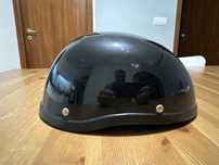 Capacete preto brilhante