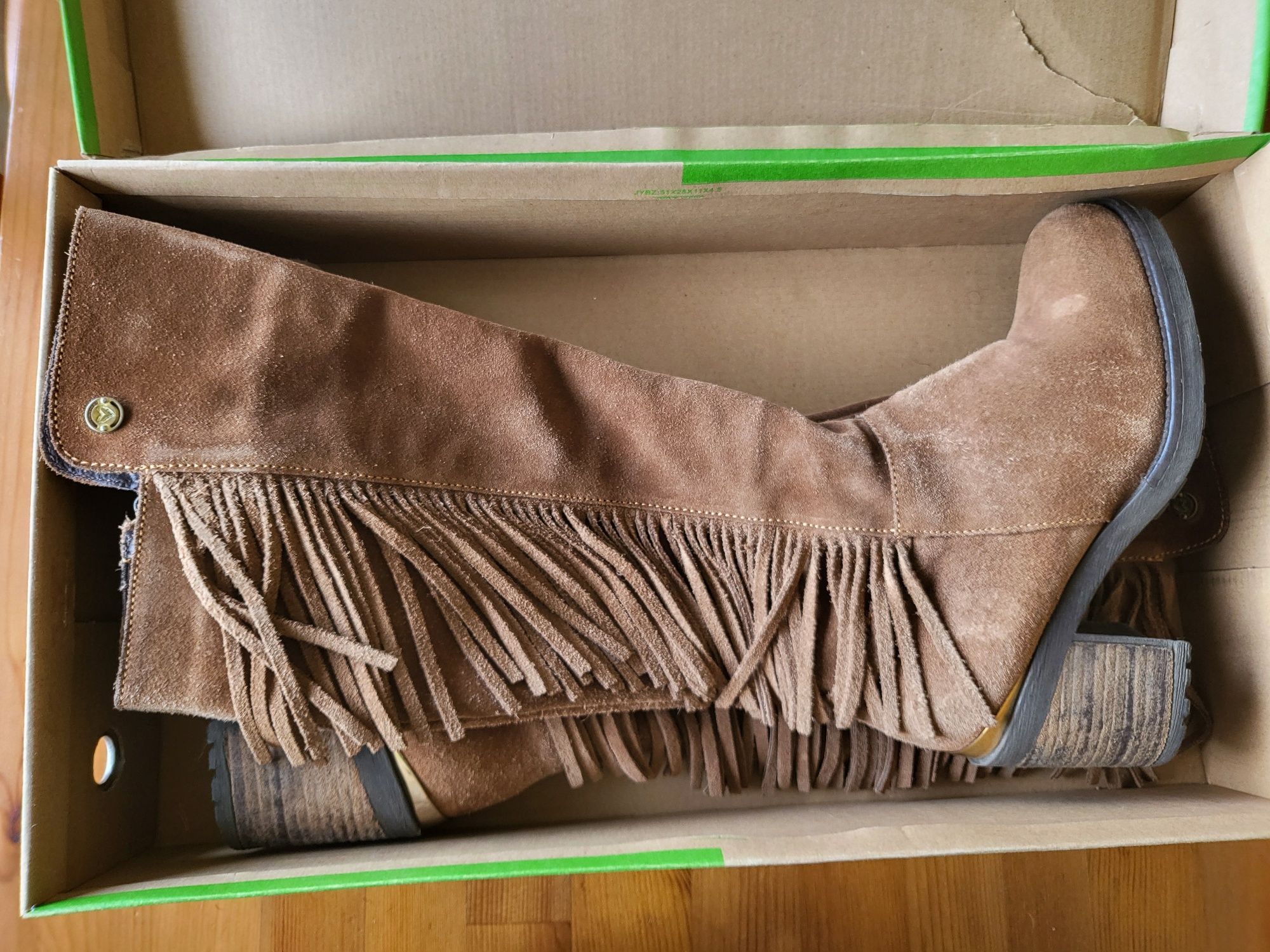 Botas Cano longo camurça