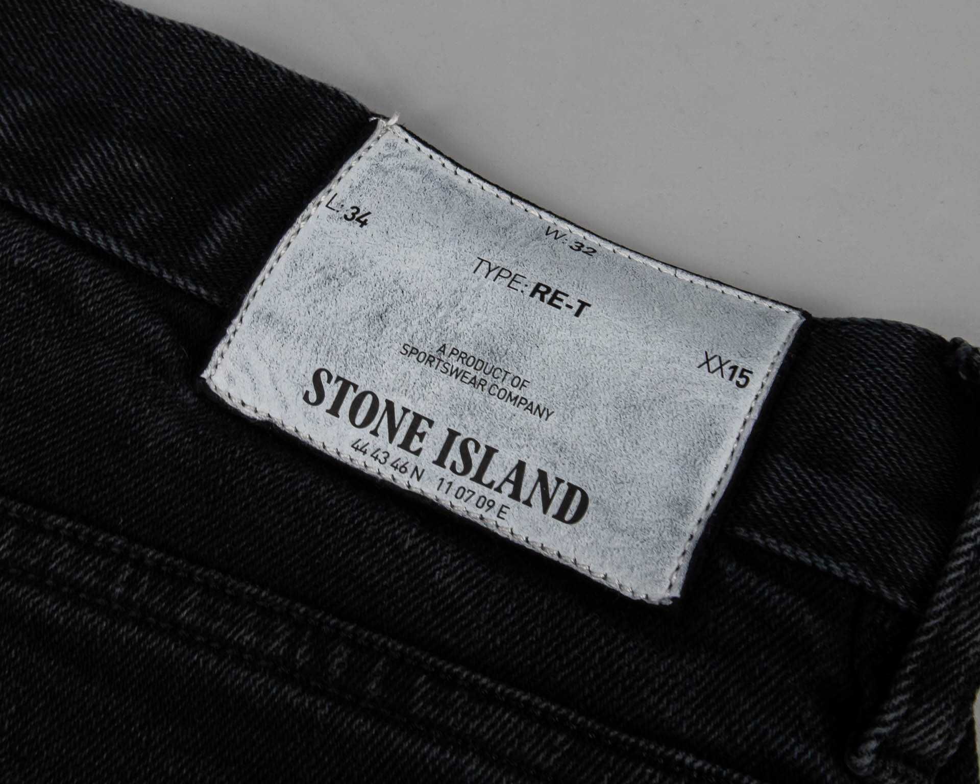 Плотные джинсы Stone Island.Размер М