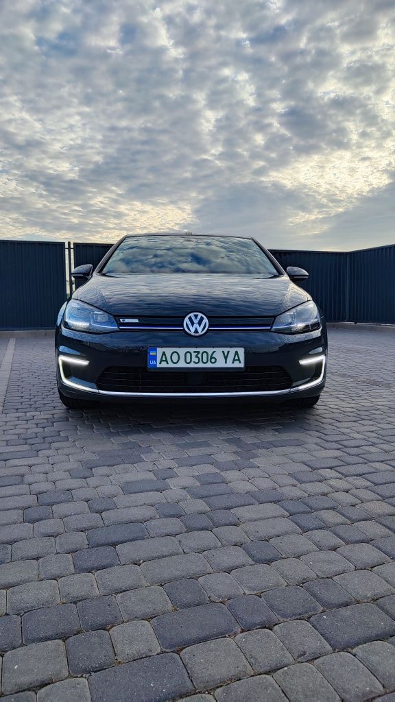 Продам E-Golf 36kw