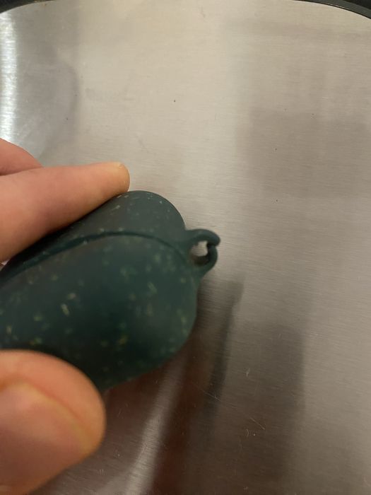 Apple AirPods (uszkodzone) + PELA case