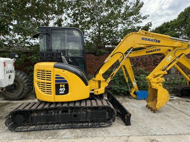 retroescavadora Komatsu PC 40