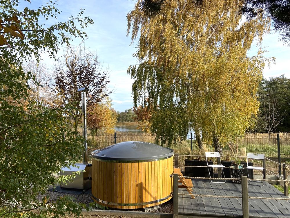 Domek nad jeziorem z balią/ jacuzzi 11-17.08.2025.