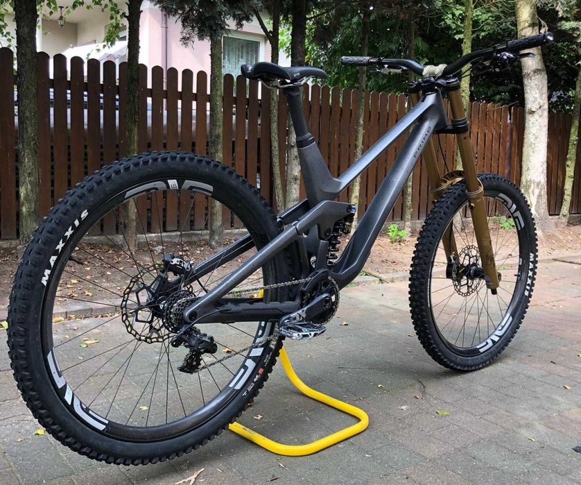 Prime Rocket XL Fox Gold Podium  ENVE
