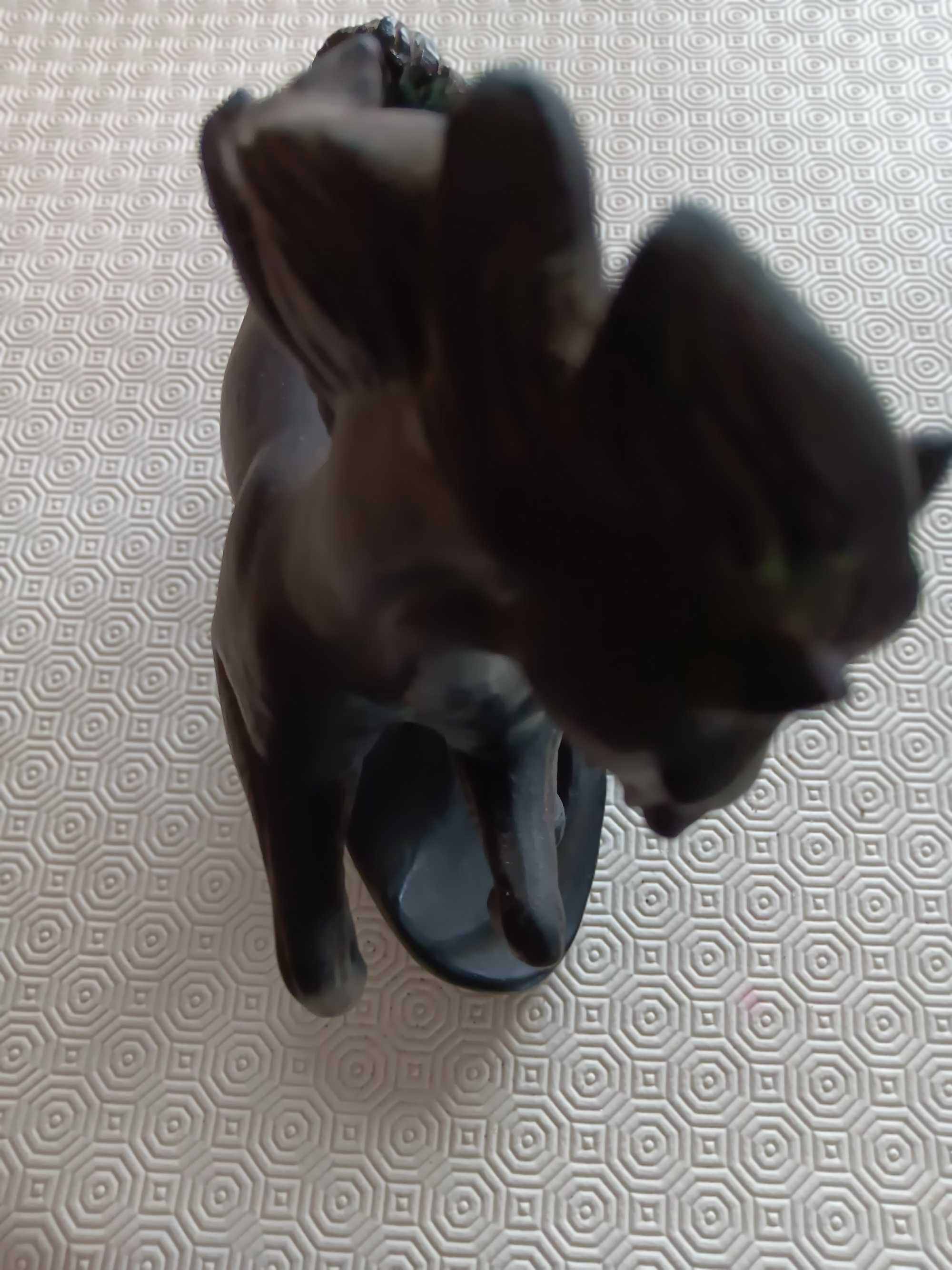 Estatua de cavalo em liga de bronze e estanho
