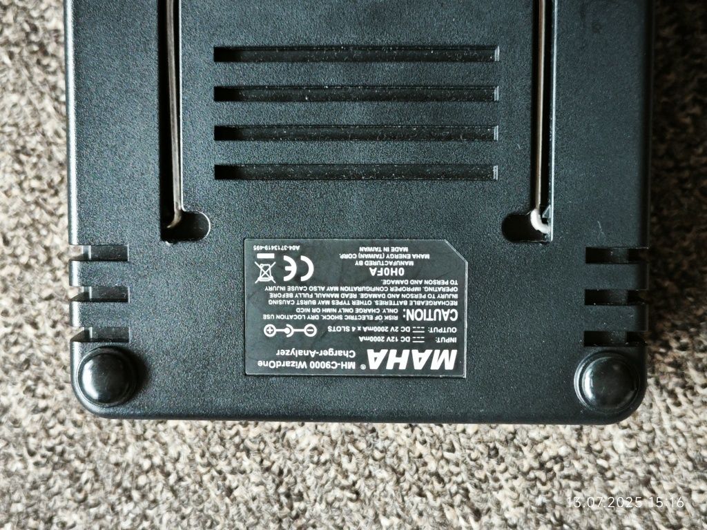 Ładowarka smart MAHA MH-C9000 powerex inteligentna NiMh