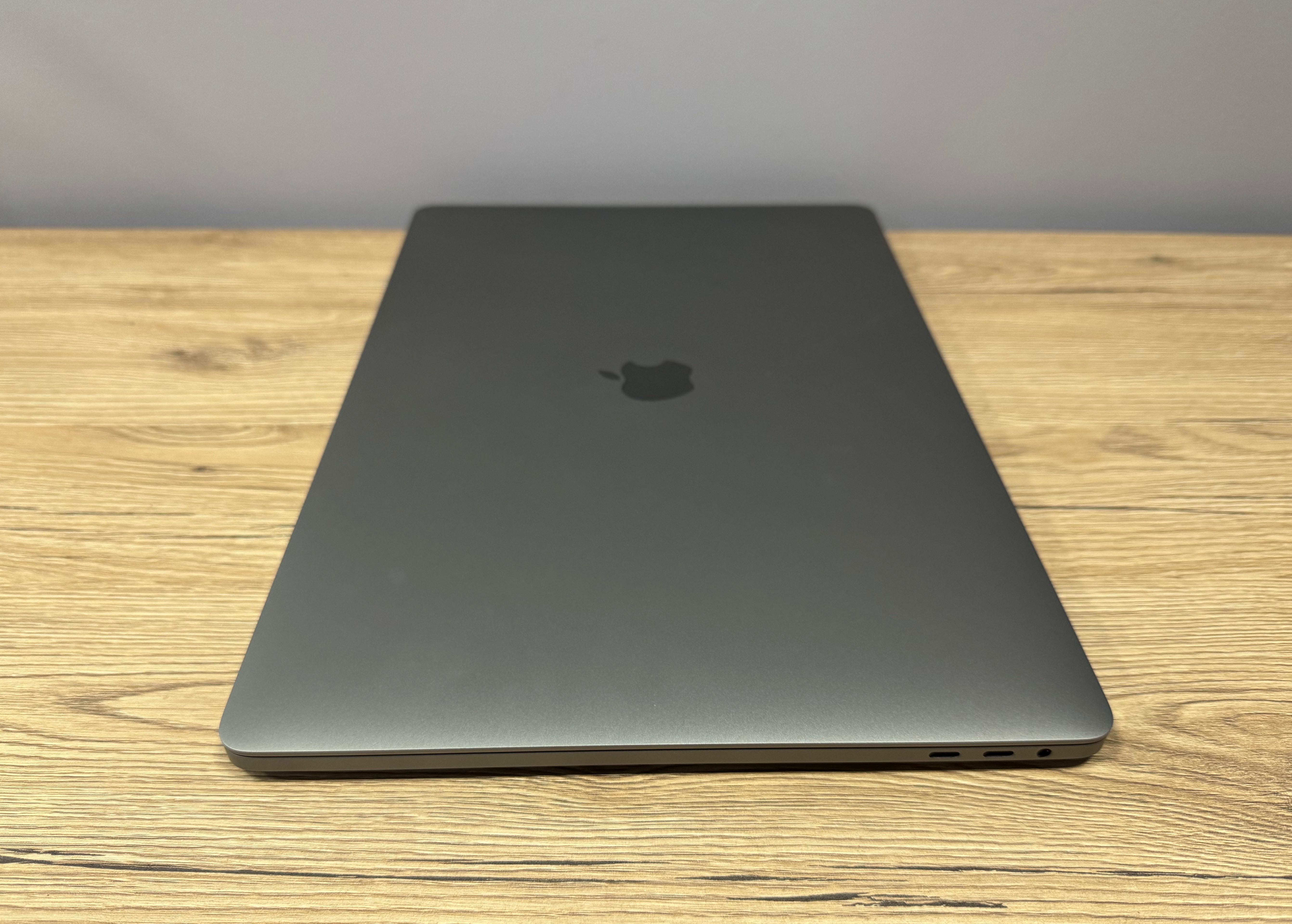 Кастомний MacBook Pro 16 ( 2019) i9 2.4/ 32/ 512GB / Radeon Pro 5500M
